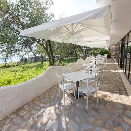 Hotel Alban Eco Dhermi