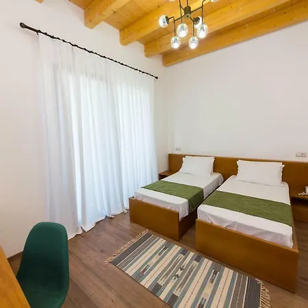 Alban Eco 4* Dhermi